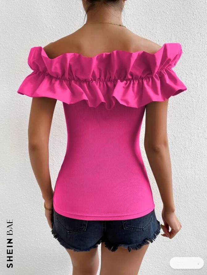 Blusa de Hombros Descubiertos con Elegante Ribete de Fruncido