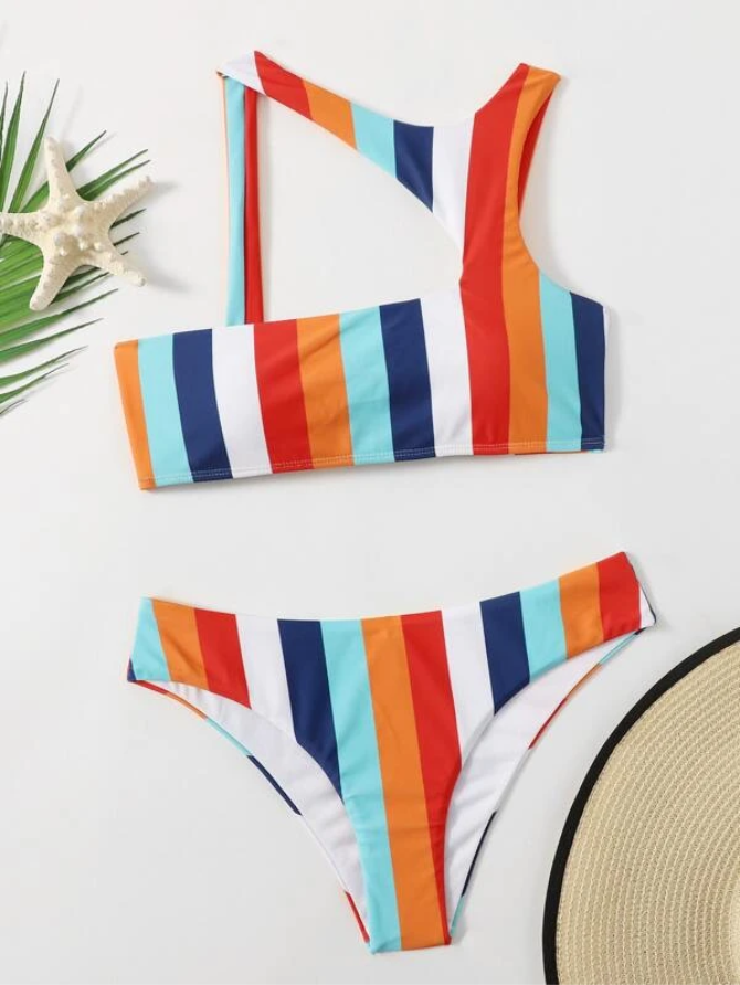Bañador bikini con abertura de rayas