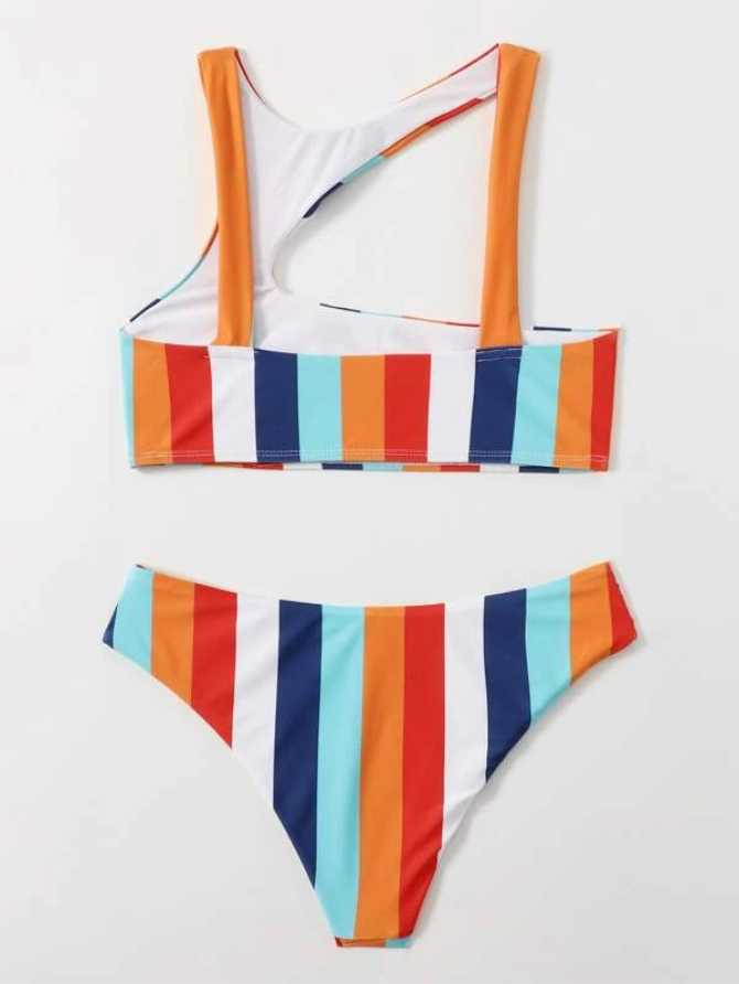 Bañador bikini con abertura de rayas