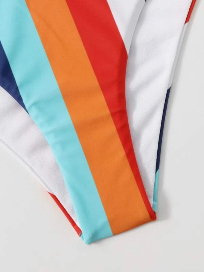 Bañador bikini con abertura de rayas
