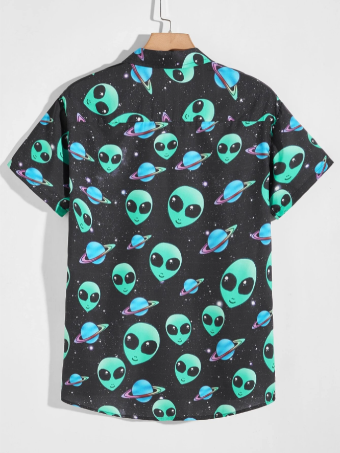 Camisa con estampado de extraterrestre