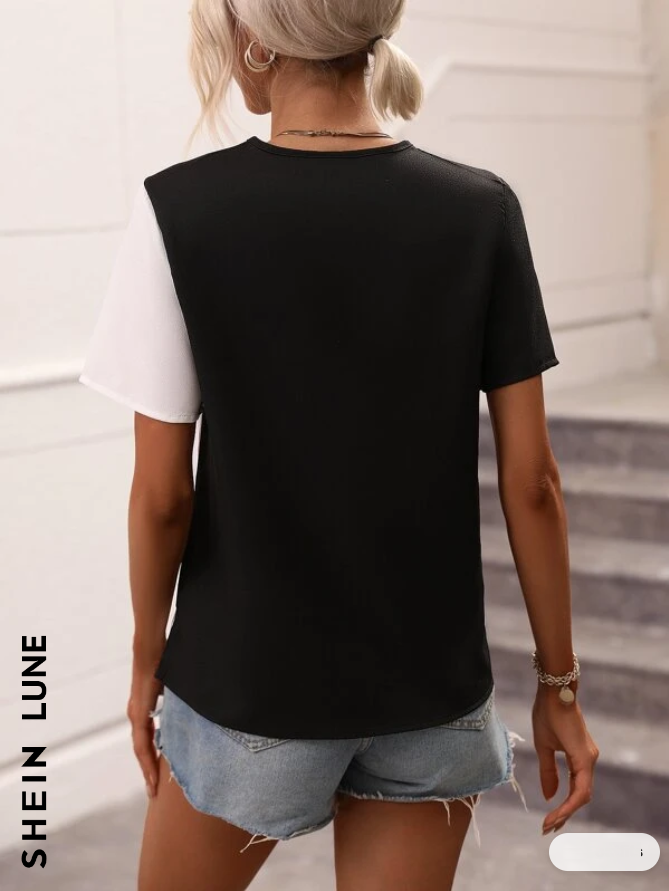 Blusa de Dos Tonos con Cuello de Muesca