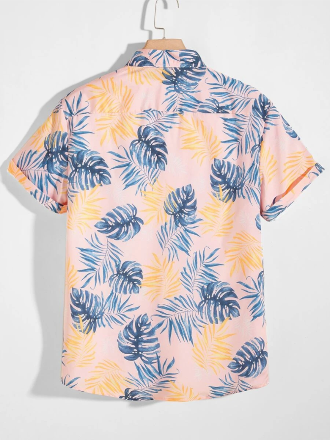 Camisa bajo curvo con estampado tropical